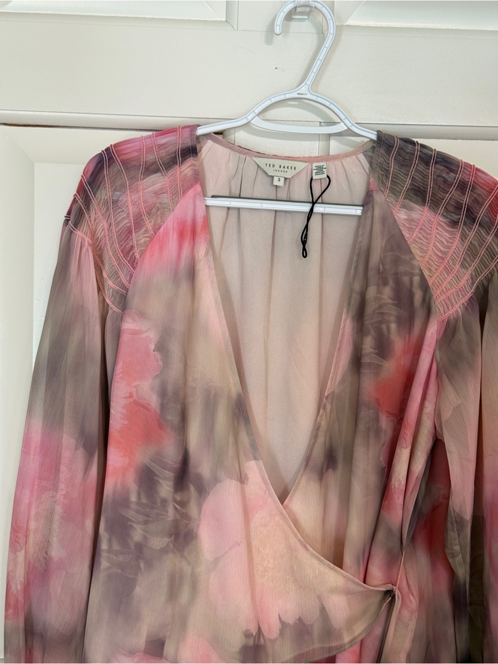 Ted Baker Emiliah Pink Floral Wrap Blouse Long Sleeve Tie Front Top 25713 - Picture 4 of 11